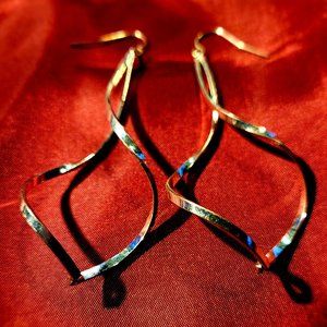 Silver swirl twist drop earrings